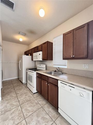 17001 SW 96th Street, Miami, FL 33196