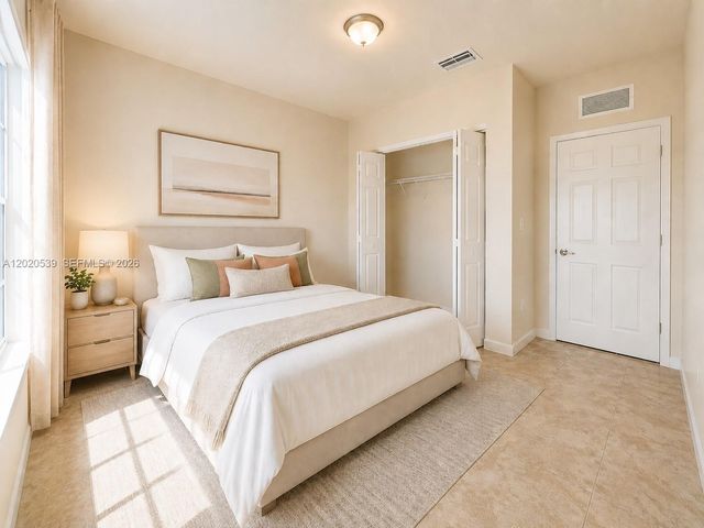 17001 SW 96th Street, Miami, FL 33196
