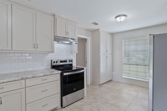 1629 Nikki Lynn Drive, Bossier City, LA 71112