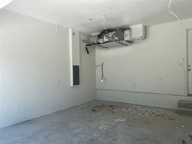 1514 E JUNEAU STREET, Tampa, FL 33604