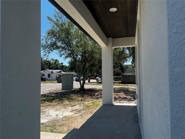 1514 E JUNEAU STREET, Tampa, FL 33604