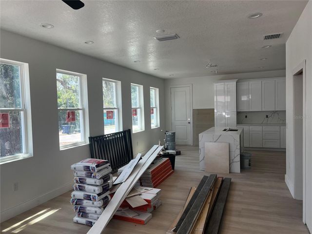 1514 E JUNEAU STREET, Tampa, FL 33604