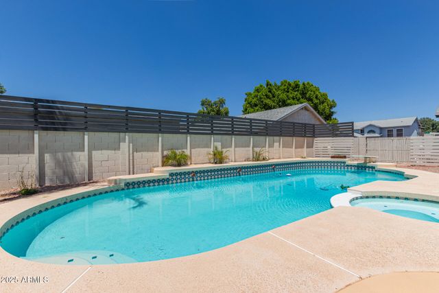 4933 E DOWNING Street, Mesa, AZ 85205