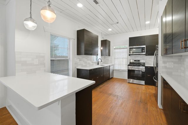 5109 Polk Street, Houston, TX 77023