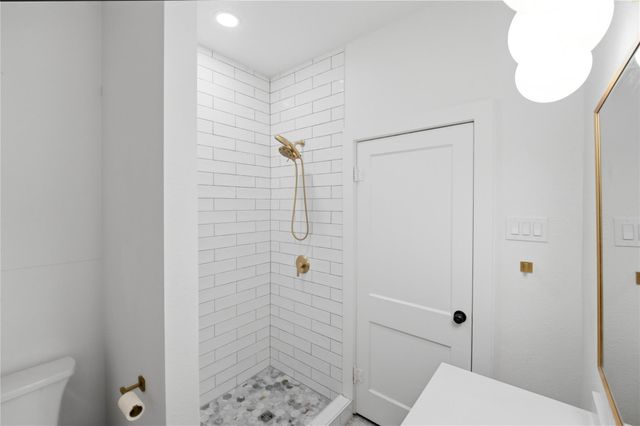 5109 Polk Street, Houston, TX 77023