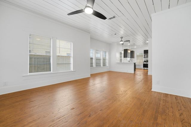 5109 Polk Street, Houston, TX 77023