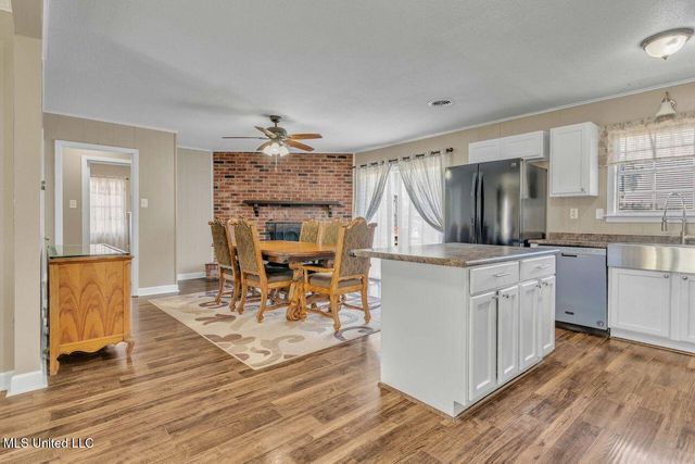 7984 Charleston Drive, Southaven, MS 38671