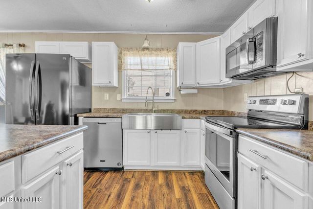 7984 Charleston Drive, Southaven, MS 38671