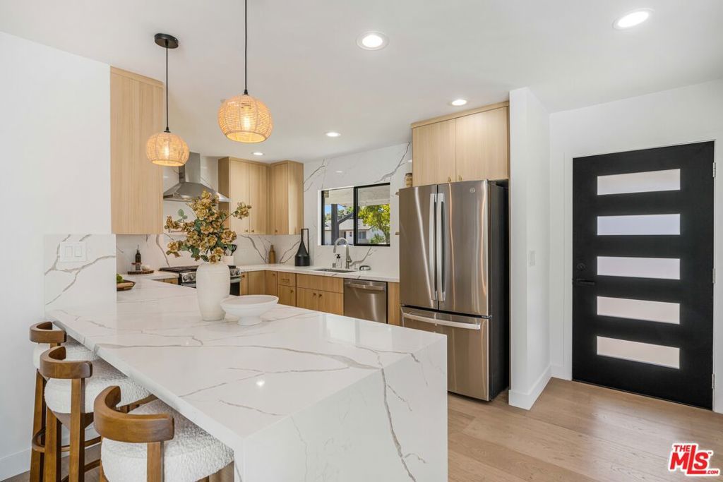 6150 Sylvia Avenue, Tarzana, CA 91335 — photo 3