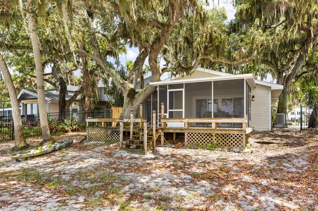 2462 FORT LANE ROAD, Geneva, FL 32732