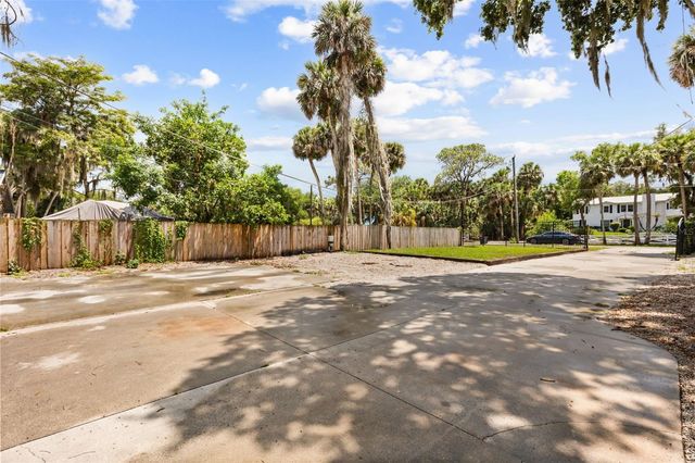2462 FORT LANE ROAD, Geneva, FL 32732