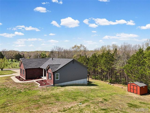 3085 Flucom Road, De Soto, MO 63020