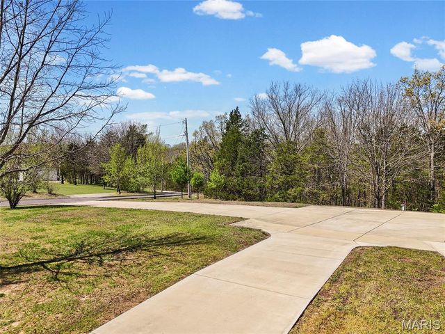 3085 Flucom Road, De Soto, MO 63020