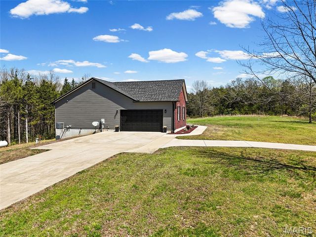 3085 Flucom Road, De Soto, MO 63020