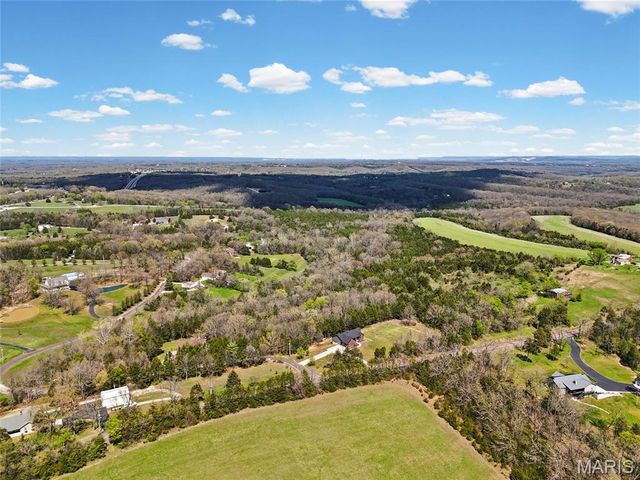 3085 Flucom Road, De Soto, MO 63020