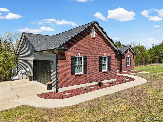 3085 Flucom Road, De Soto, MO 63020