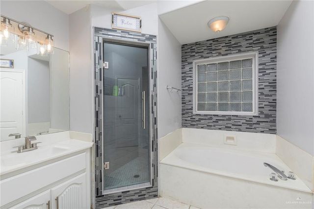 1904 Bald Cypress Drive, Weslaco, TX 78596