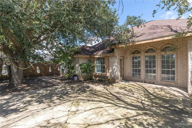 1904 Bald Cypress Drive, Weslaco, TX 78596