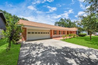 800 Rosewood Drive, Baytown, TX 77520