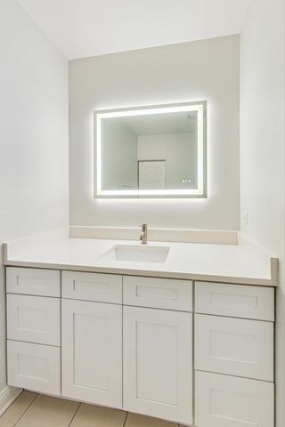 8 W MONROE Street 1403, Chicago, IL 60603