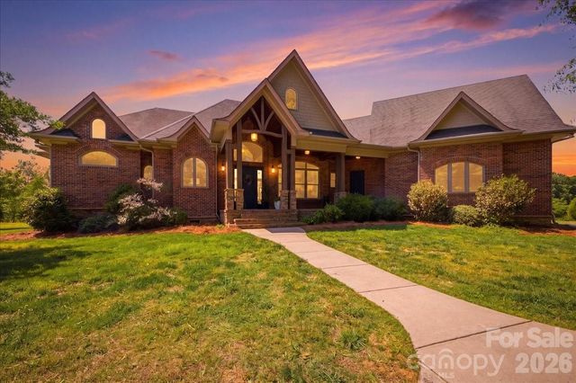 517 W CJ Thomas Road, Monroe, NC 28110