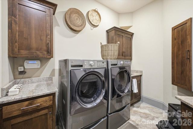 517 W CJ Thomas Road, Monroe, NC 28110