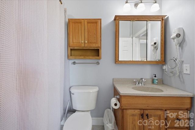 517 W CJ Thomas Road, Monroe, NC 28110