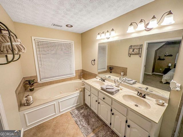 199 Amberidge Drive NW, Cartersville, GA 30121