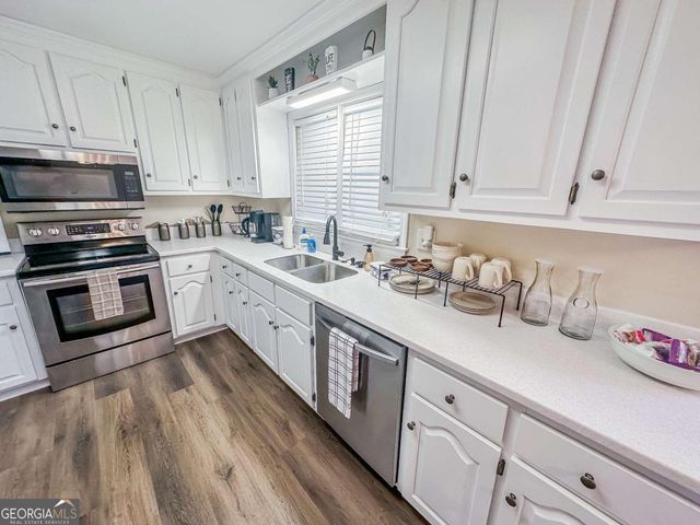 199 Amberidge Drive NW, Cartersville, GA 30121