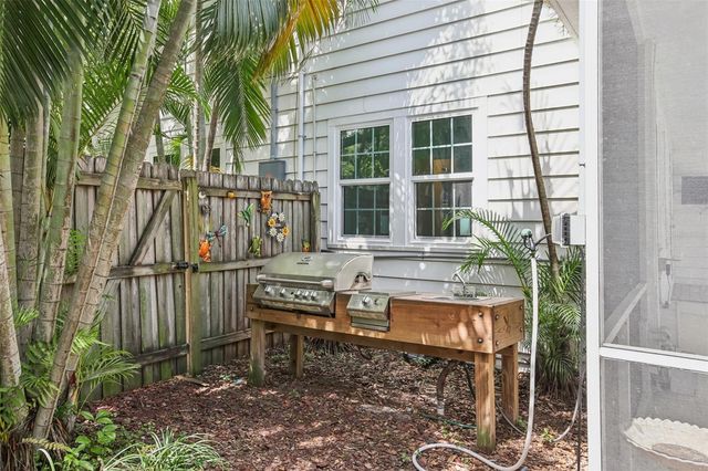 4003 W OBISPO STREET, Tampa, FL 33629