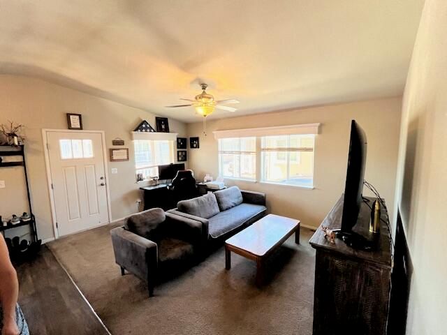 3555 S Pacific Highway SPC 11, Medford, OR 97501