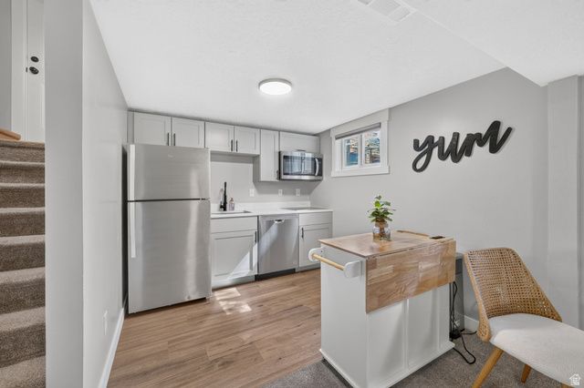 445 E 200 N, Kaysville, UT 84037