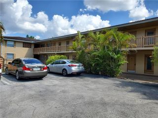 8704 NW 35th St 104, Coral Springs, FL 33065