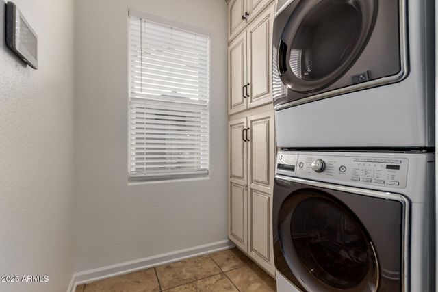 1423 E PEACH TREE Drive, Chandler, AZ 85249