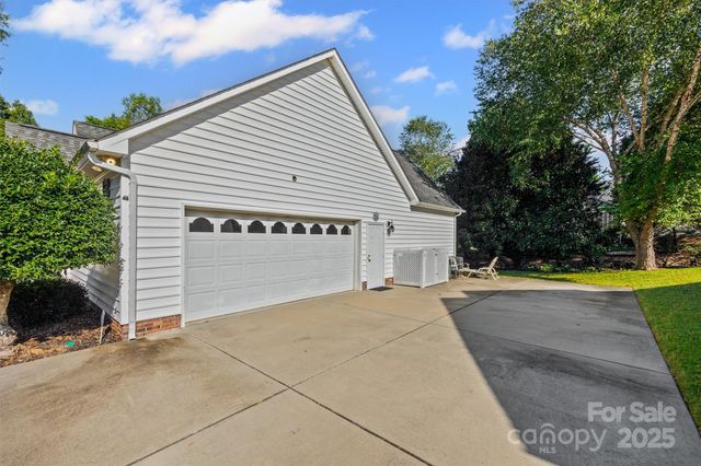 1482 White Hall Place, Gastonia, NC 28056