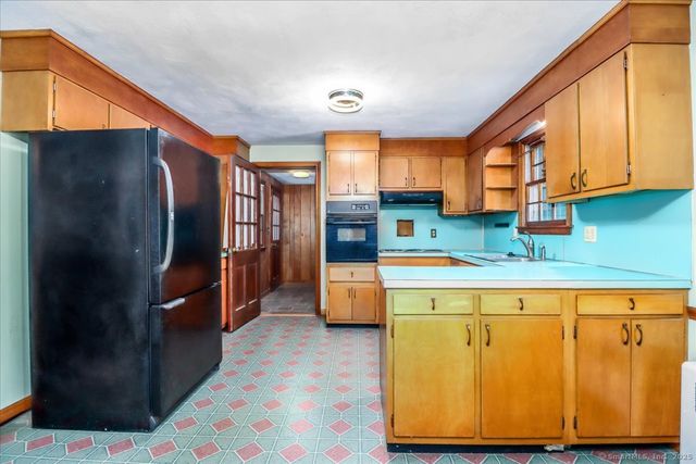 134 Brentwood Drive, Bristol, CT 06010