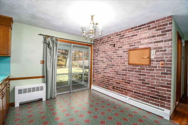 134 Brentwood Drive, Bristol, CT 06010