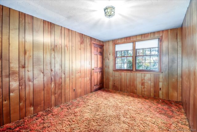 134 Brentwood Drive, Bristol, CT 06010