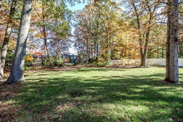 134 Brentwood Drive, Bristol, CT 06010