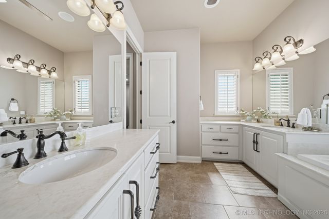 10528 S Koa Street, Jenks, OK 74037