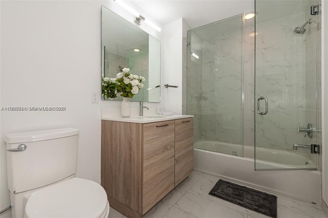 16385 Biscayne Blvd 2118, North Miami Beach, FL 33160