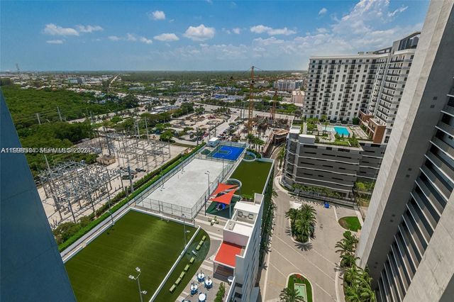 16385 Biscayne Blvd 2118, North Miami Beach, FL 33160