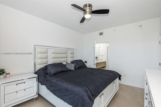 16385 Biscayne Blvd 2118, North Miami Beach, FL 33160