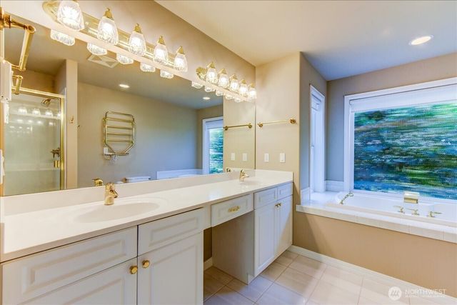 8170 Cultus Drive, Clinton, WA 98236