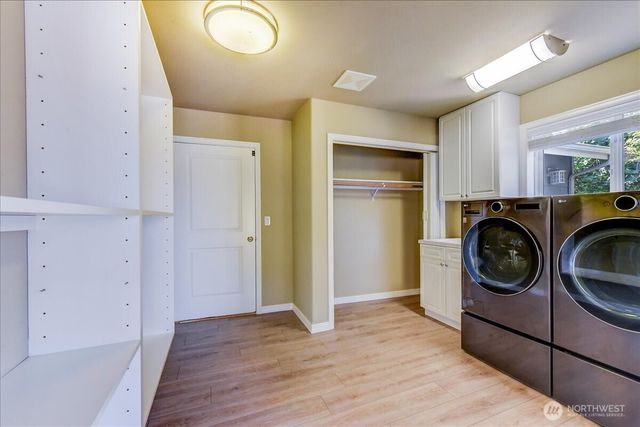 8170 Cultus Drive, Clinton, WA 98236