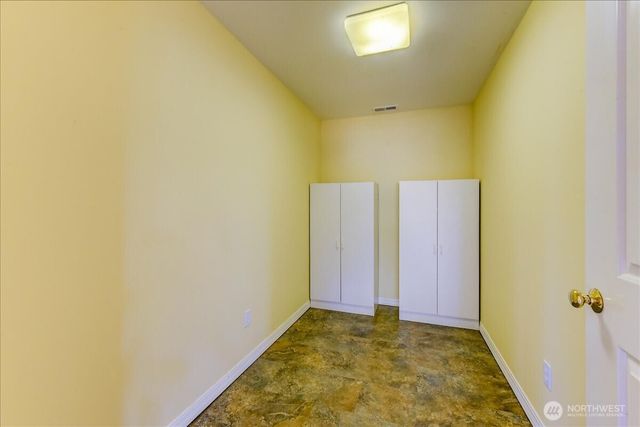 8170 Cultus Drive, Clinton, WA 98236