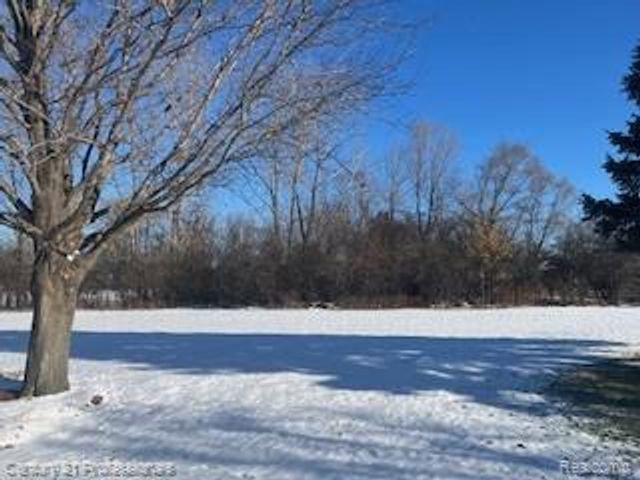 38948 Trawick Court, Sterling Heights, MI 48310