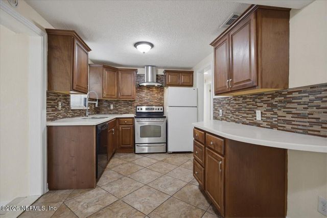 4955 SPRING GLEN Road, Jacksonville, FL 32207