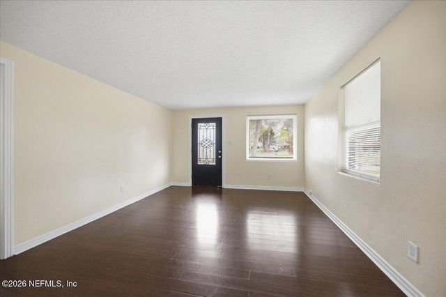 4955 SPRING GLEN Road, Jacksonville, FL 32207