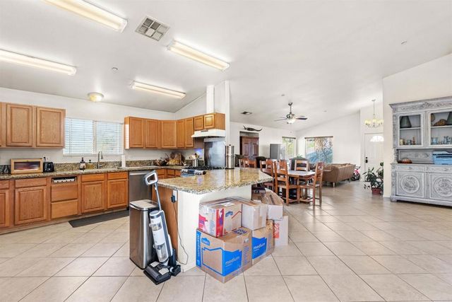 1423 25 Via Lima, Fallbrook, CA 92028